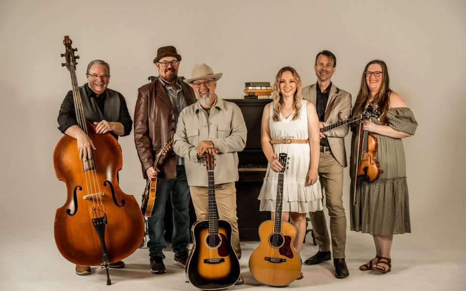 Kristy Cox & Grasstime - Promo Photo web